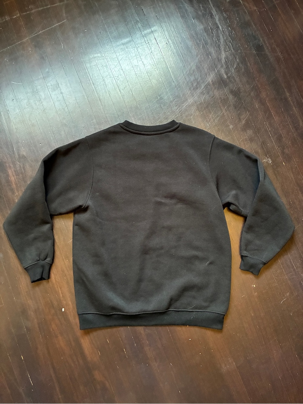 Rolling Stones Black Crewneck Sweatshirt with Red Graphic, size small - Picture 5 of 5